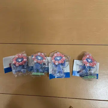 미야쿠미야쿠 플로키 피규어 4종류
