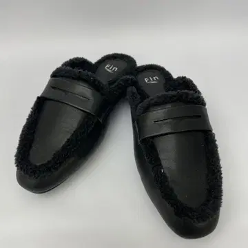Fin 안쪽 보아 발꿈치 없는 신발 블랙 Msize