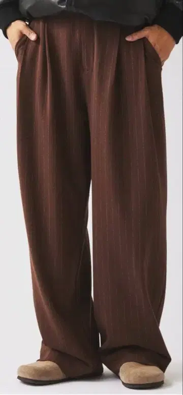 힐컷 루즈 스트라이프 슬랙스 S