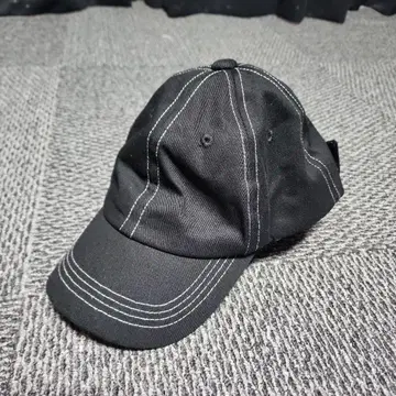 리본 포함 블랙 캡