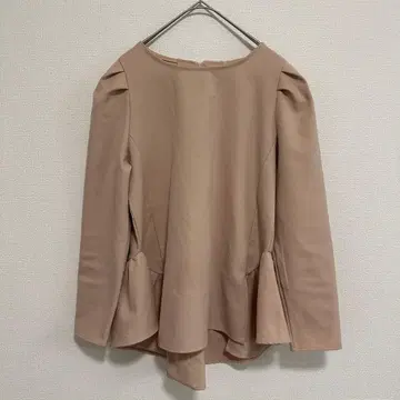 Liala x PG 리알라피지 핑크 베이지 페플럼 긴팔 블라우스