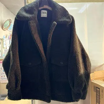 ZARA 다크 그린 보아 자켓