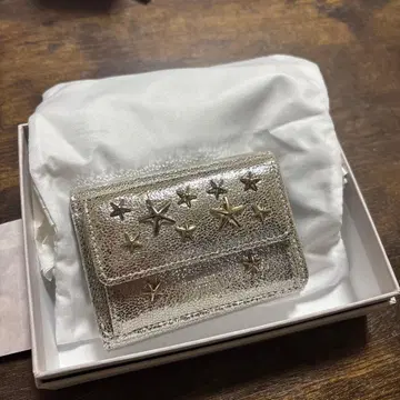 지미추 Jimmy choo 삼단 접이식 지갑 실버 지갑 미사용 새상품