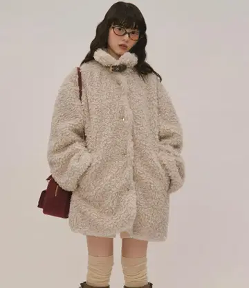 뉴앙스 버튼 푸들 코트