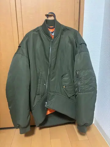 [ JWANDERSON ] 쉘 오버 사이즈 봄버 자켓