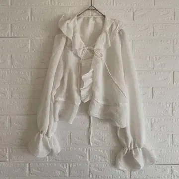 릴리 브라운 [F] 화이트 프릴 벌룬 소매 셔츠 새상품급