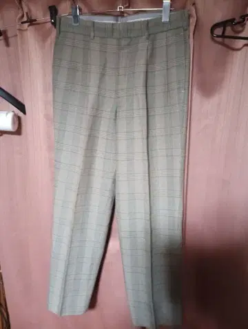 CROCODILE 크로커다일 체크 무늬 슬랙스 베이지 계열