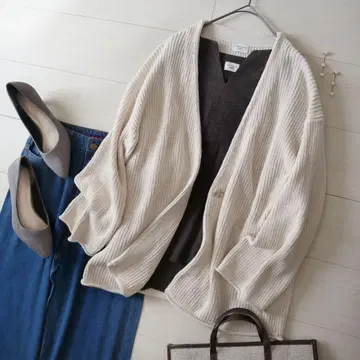 겨울 아이보리 화이트 어반 리서치 도어스 노카라 골지 코튼 가디건 긴팔