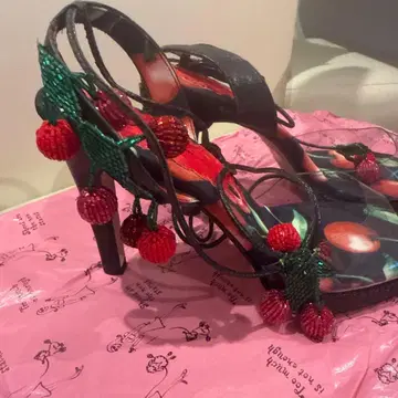 과일 모티브 하이힐 체리 비즈가 듬뿍 달린 레이스업 시스루 힐