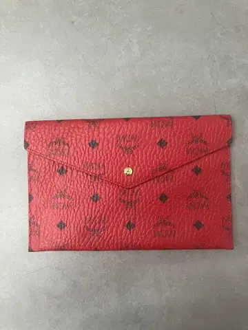 MCM 클러치백 레드