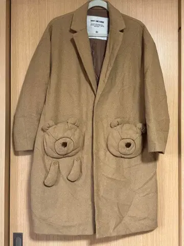 RIVET AND SURGE 베이지 롱 코트 곰