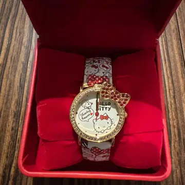 HELLO KITTY 리본 포함 시계