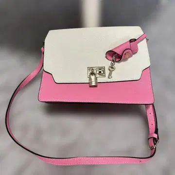 핑크 화이트 숄더백 Samantha Thavasa