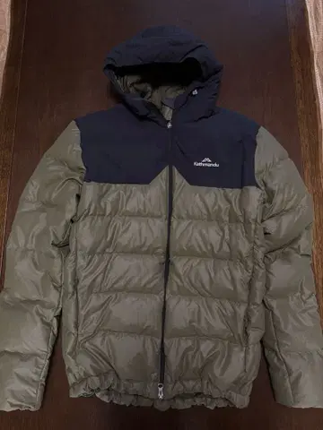 Kathmandu 후드 부착 다운 자켓 올리브/블랙