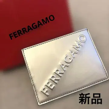 페라가모 카드 케이스 명함지갑 실버 메탈릭 미사용 새상품