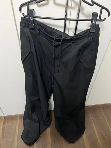 Luis 밀리터리 카고 턱 와이드 팬츠