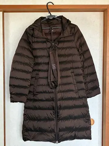 유니클로 울트라 라이트 다운 코트 M 사이즈 시착만 한 상품