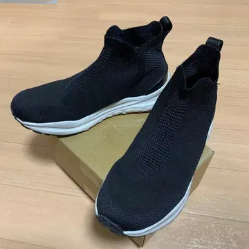 미사용에 가까운 ZARA 삭스 부츠 삭스 스니커즈 26cm EU41