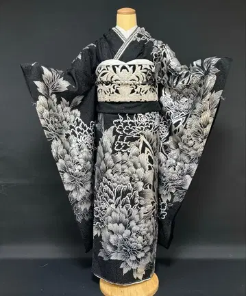 블랙 라메 실버 쿨 스타일 모란과 나비 후리소데 풀세트