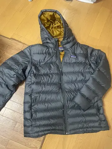 patagonia 그레이 다운 자켓 후드 부착