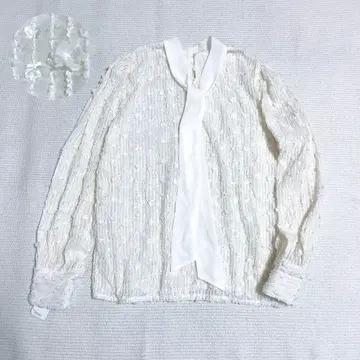 ob lique 오블리크 보타이 블라우스 복슬복슬한 레이스 원단