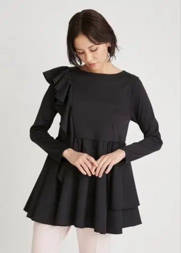 CELFORD 셀포드 숄더프릴 페플럼 티셔츠 36 새상품급