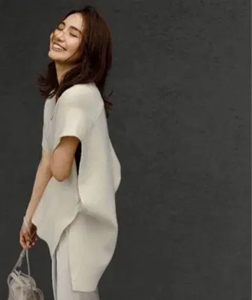 [ FRAY I.D ] 아이보리 V넥 니트 베스트 오버 사이즈