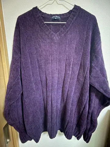 오버 사이즈 퍼플 V넥 니트