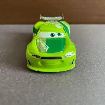 카즈 토미카 체이스 레이스 슬롯