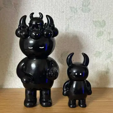 이무이무아모우, 아모우 2세트