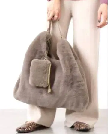 베이세이 스톡 에코 퍼 숄더백 새상품급