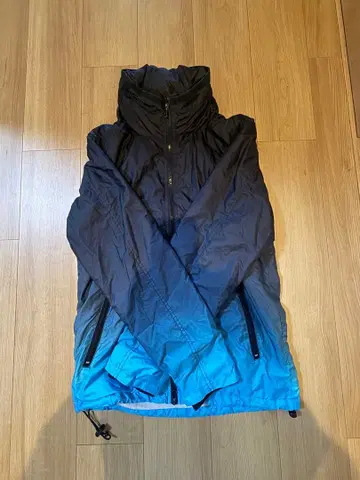 그라데이션 나일론 자켓