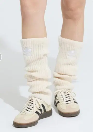 새상품 adidas 레그 워머 화이트