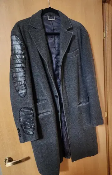 울 그레이 롱 코트 가죽 팔꿈치 패치