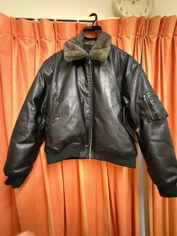 Casper John 인조 가죽 봄버 자켓