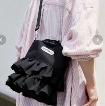 프릭스스토어 x 아웃도어 프릴 숄더백