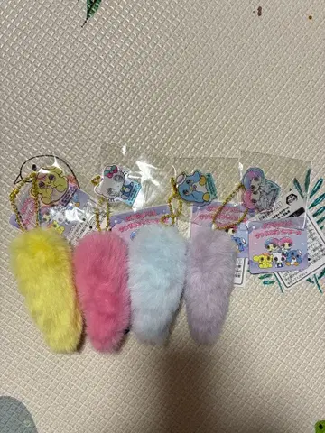 세키야 유리 에 산리오 캐릭터즈 꼬리 달린 키링 전 4종 세트