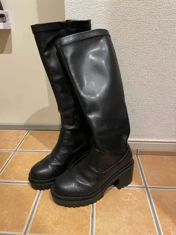 롱부츠 블랙 S사이즈 통굽 청키힐 지퍼 포함
