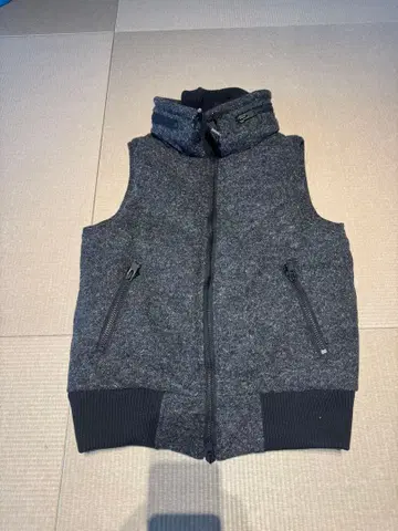 RIPVANWINKLE 립밴윙클 트위드 다운 베스트 5