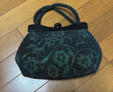 비즈 그린 컬러 쇼와 레트로 백 앤티크