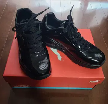 SKECHERS 블랙 스니커즈 7.5 US