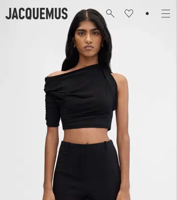 JACQUEMUS 상의 시착만 한 상품