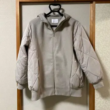 LADY LUCK LUCA 후드 부착 자켓 베이지