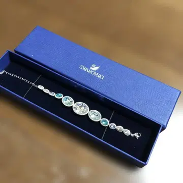 Swarovski 다색 크리스탈 팔찌