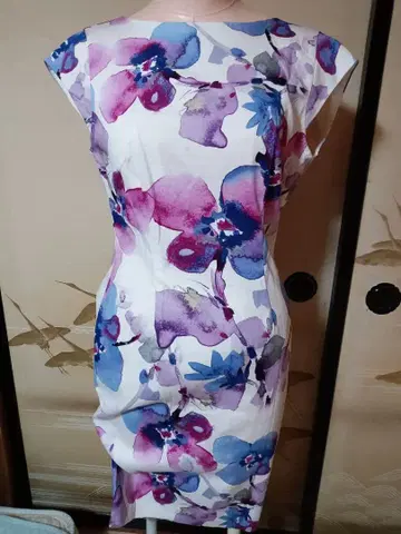 AMBIENT 앰비언트 택 포함 슬리브리스 원피스