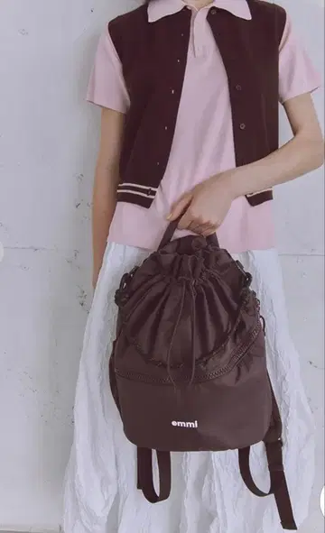 발수 emmi 로고 멀티 백팩