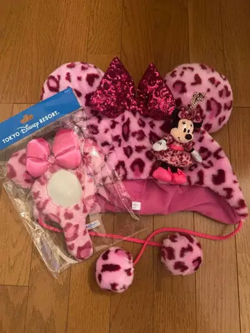 레오파드 무늬 팬캡 거울 봉제 인형 참 3종 세트 핑크