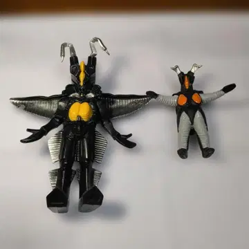 울트라맨 시리즈 괴수 피규어 2체 세트