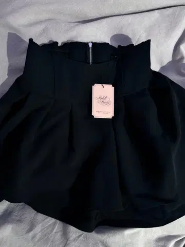 미셸 마카롱 블랙 스커트