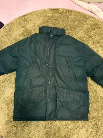 다크 그린 다운 자켓